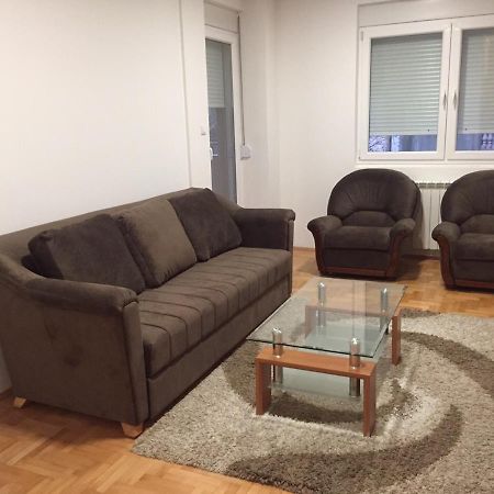 Ferienwohnung Stan Na Dan Centar Šabac Exterior foto